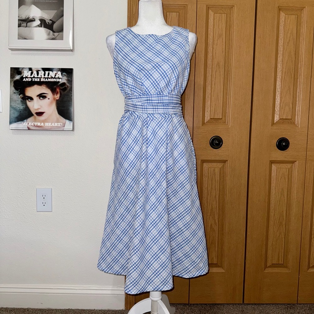 Anne Klein Blue White Plaid Seersucker Midi Dress Sleeveless Tie Waist Size 8